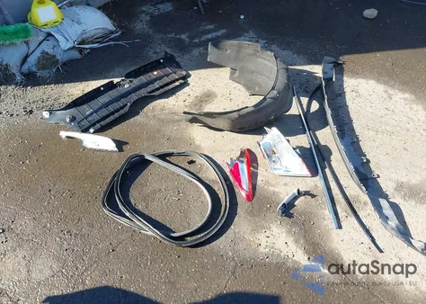 2017 Toyota Camry Se from USA, damaged, VIN 4T1BF1FK8HU781968